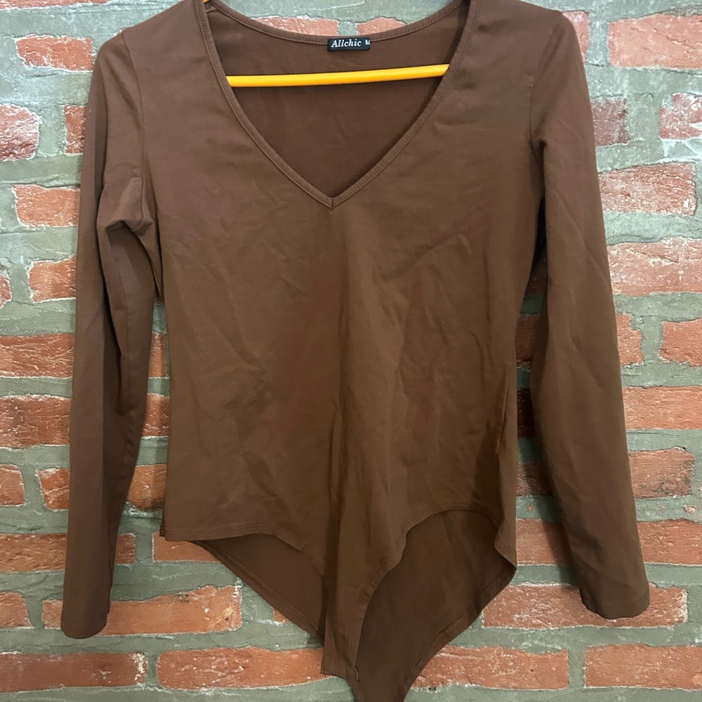 Brown V-Neck Long Sleeve Bodysuit